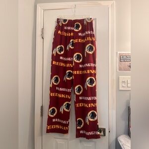 NFL Washington Redskins Pajama Pants Small (fits like Boys 14/16)
